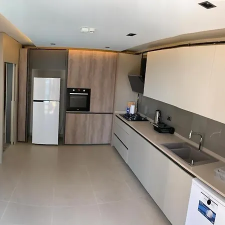 About 5 Thousand For 33 Days Apartment